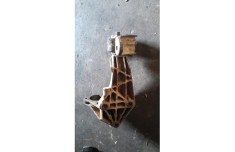 Opel astra f motor kulagi braket orjinal parça