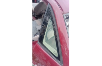 Opel Astra f sedan sol arka kelebek cam