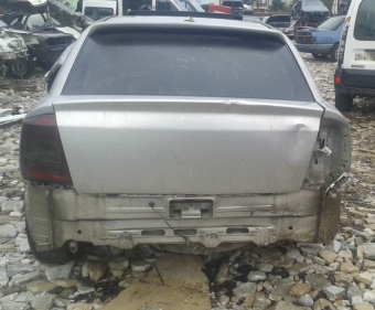 opel astra g tek kapılı kesme arka kasa.