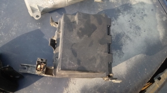 opel calibra çıkma motor içi sigorta kutusu alt üst kapak