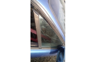 opel calibra çıkma sağ ön kelebek camı