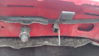Opel combo c kaput menteşesi