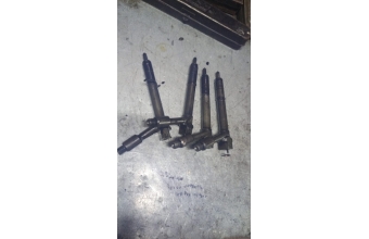 Opel corsa c 1.7 Enjektör takım