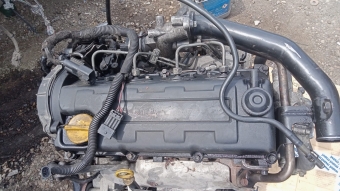 Opel Corsa c 1.7 kulbutor kapak