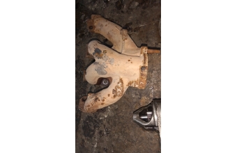 Opel kadett 1.6 karbüratörlü egzoz manifoldu