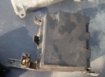 opel vectra a çıkma motor içi sigorta kutusu alt üst kapak