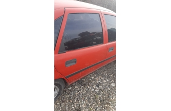 opel vectra a çıkma sağ arka dolu kapı
