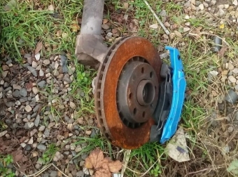 opel vectra a çıkma sol taşıyıcı klaper