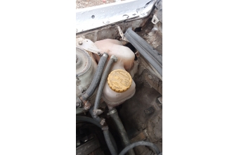 Opel Vectra a motor su bidonu