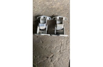 Opel vivaro arka bagaj menteşesi