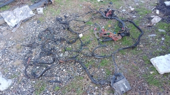 Pejo 206 1,4 benzinli manuel 2001 model motor içi elektrik tesisat klimalı ABS yok