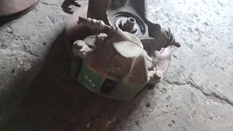 Pejo 405 sağ fren kaliper
