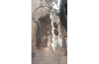 Peugeot 106 1.6 yarım alt motor blok