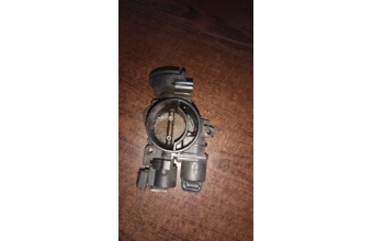 Peugeot 106 gaz kelebeği plastik tip