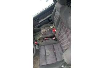 Peugeot 106 ön koltuklar