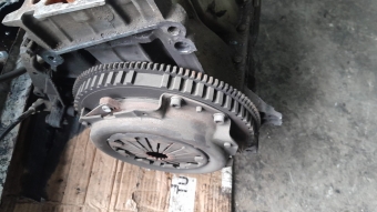 Peugeot 106 volant baskı balata