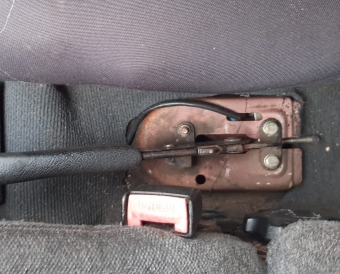 peugeot 205 1.4 benzinli çıkma emniyet kemeri girişi