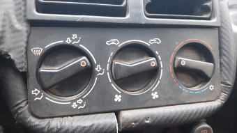 peugeot 205 1.4 benzinli çıkma kalorifer düğmeleri
