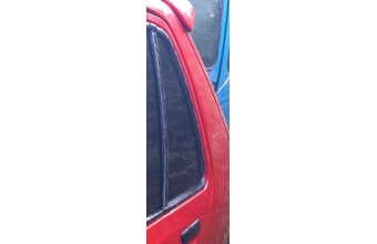 peugeot 205 1.4 benzinli çıkma sol arka kelebek camı