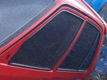 peugeot 205 1.4 benzinli çıkma sol takım kapı camı