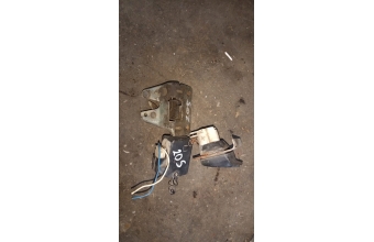 Peugeot 205 bagaj kilidi