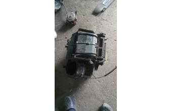Peugeot 205 kalorifer kutusu