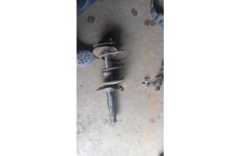 Peugeot 205 ön helezon yayi
