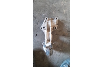 Peugeot 206 1.4 1.6 ara saft akis braketi 