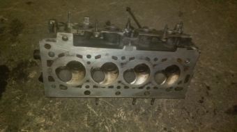 peugeot 206 1.4 8v çıkma silindir kapağı