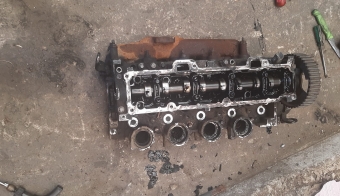 peugeot 206 1.4 8v dizel çıkma silindir kapak