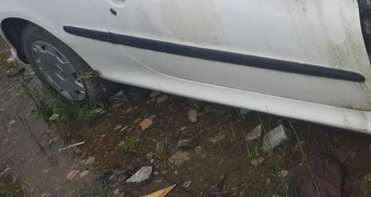 peugeot 206 çıkma sağ kapı bandı