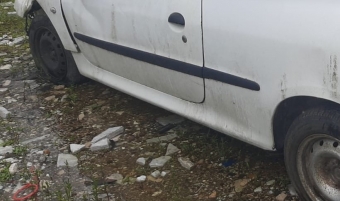 peugeot 206 çıkma sol kapı bandı