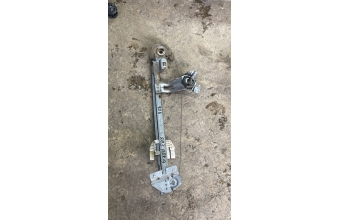 Peugeot 206 sağ arka cam kirikosu manuel