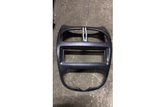 Peugeot 206 teyp çerçevesi