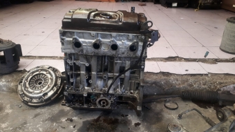 peugeot 207 1.4 çıkma benzinli motor