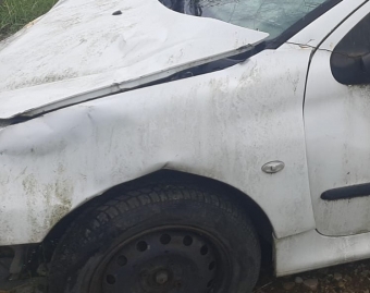 peugeot 260 çıkma sol ön çamurluk hasarlı