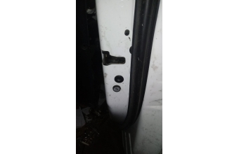 peugeot 301 çıkma sağ ön kapı kilidi