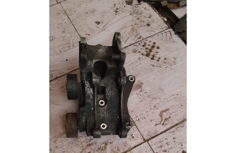 peugeot 306 çıkma direksiyon pompa ayak braketi