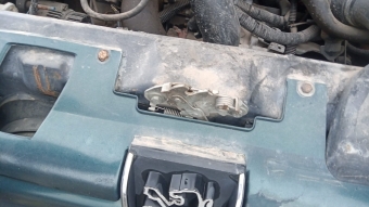 Peugeot 306 kaput kilidi