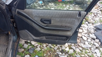 Peugeot 306 sağ ön kapı dosemesi