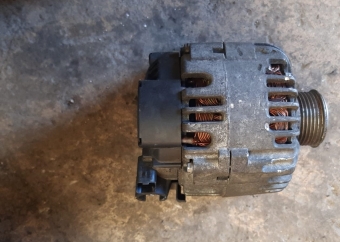 peugeot 308 1.6 dizel çıkma şarj dinamosu