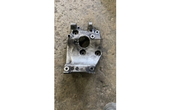 Peugeot 308 klima kompresörü ayağı