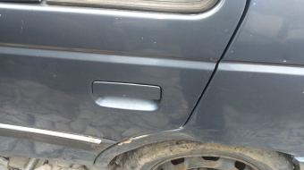 peugeot 405 çıkma sol arka kapı açma kolu