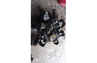 Peugeot 405 emniyet kemer takim