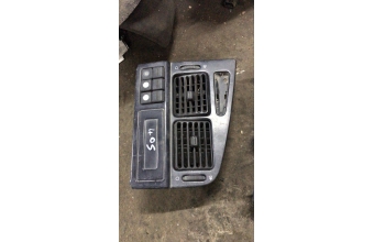 Peugeot 405 havalandır difüzörü