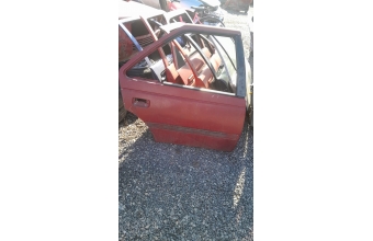 Peugeot 405 sag arka kapı