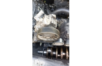 Peugeot 406 2.0 direksiyon pompasi