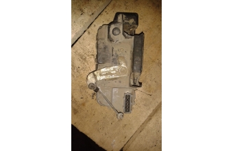 peugeot 406 çıkma sol arka kapı kilidi.