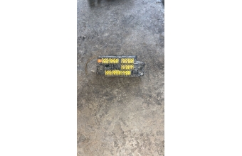 Peugeot 406 sigorta kutusu