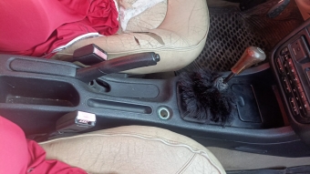 Peugeot 406 vites konsulu